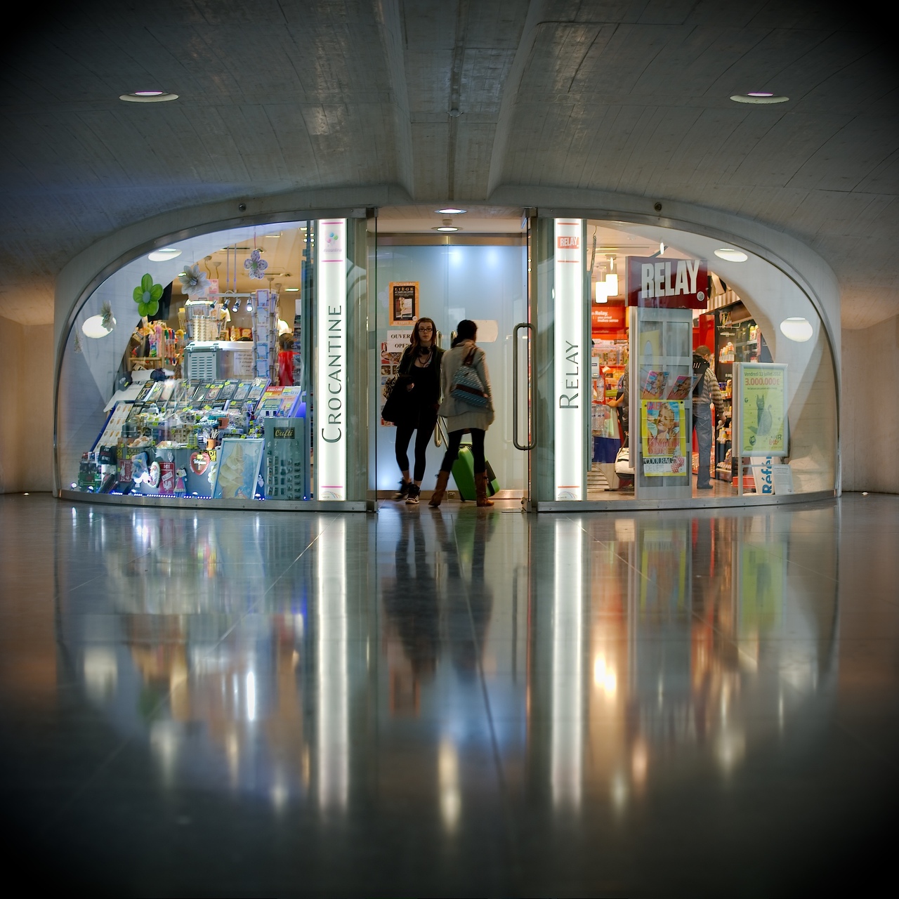 Gare des guillemins 44 - Gare_des_guillemins_44.jpg Gare_des_guillemins_44.jpg