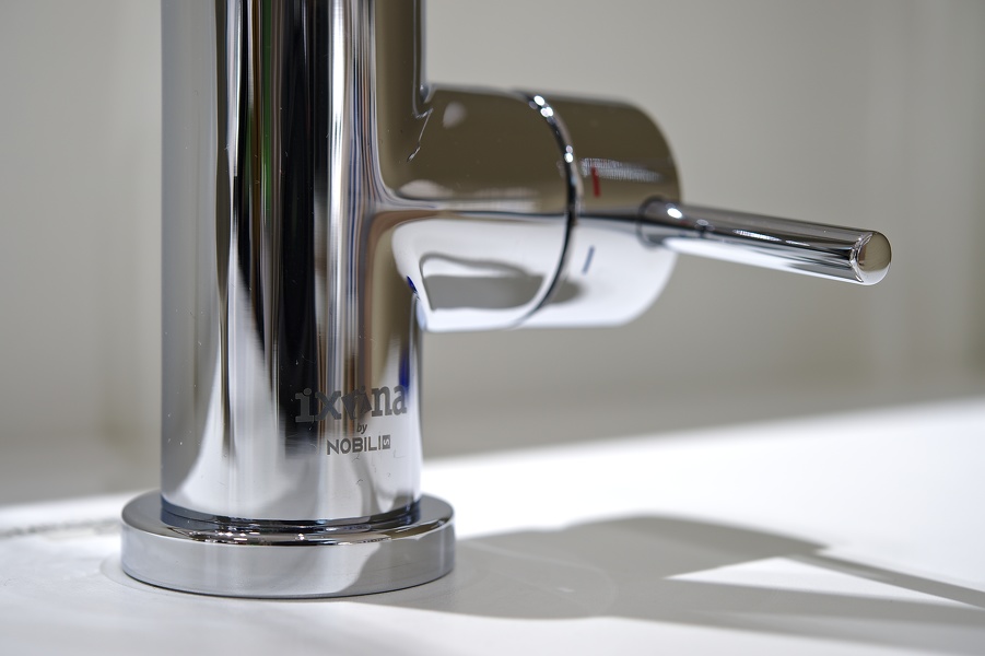 08-Ixina-Belgium-dec-2015--robinets