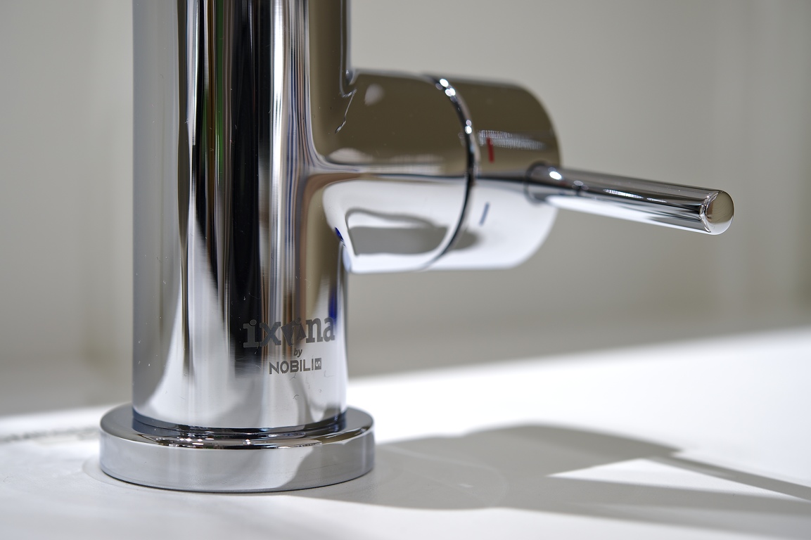 08-Ixina-Belgium-dec-2015--robinets.jpg