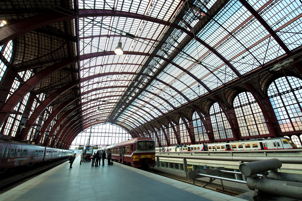 Centraal_Station_Antwerpen_02.jpg