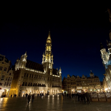 brussels by night