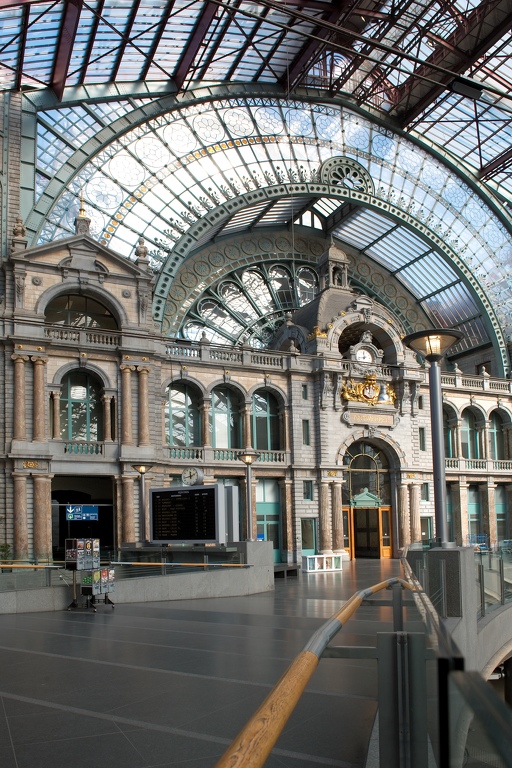 Centraal_Station_Antwerpen_10.jpg