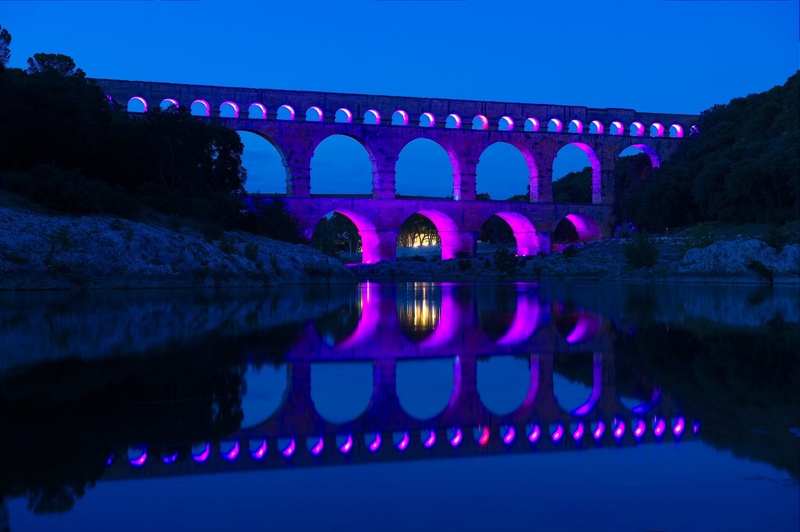 Pont_du_Gard_de_nuit-05.jpg