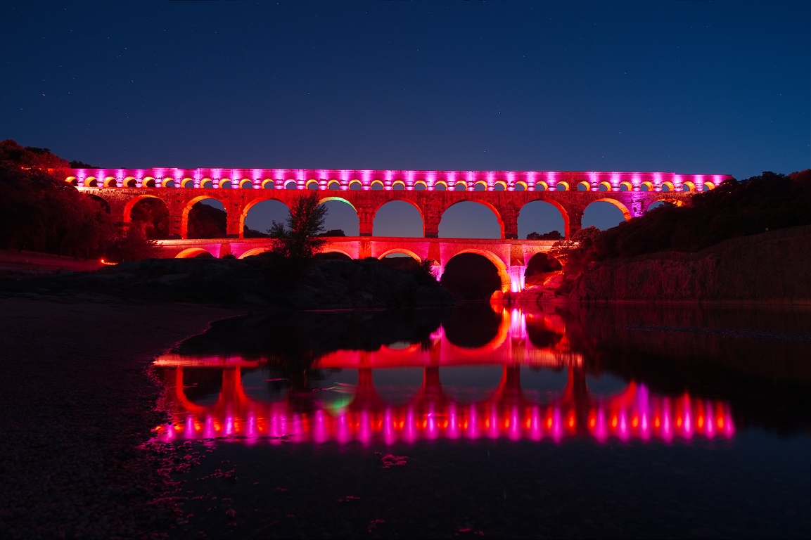 Pont_du_Gard_de_nuit-10.jpg
