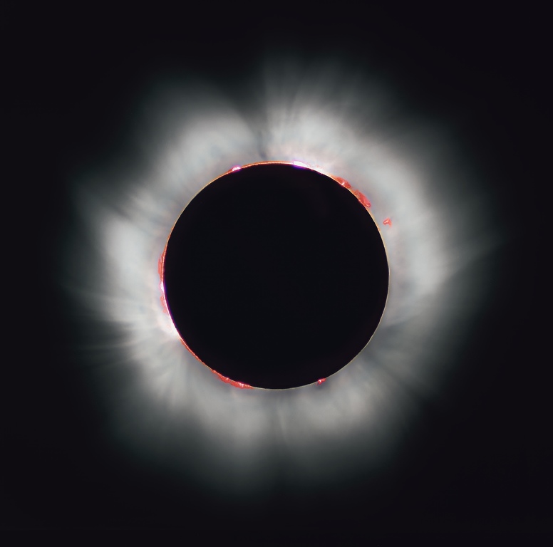 Solar_eclipse_1999_Luc_Viatour.jpg