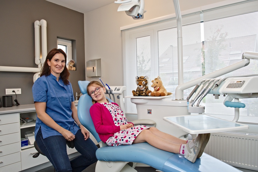 08-Dentiste-Pediatrique- Laurence-Watthe