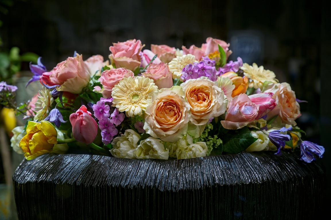 04-CH-Flowers-vitrine-22-03-19.jpg