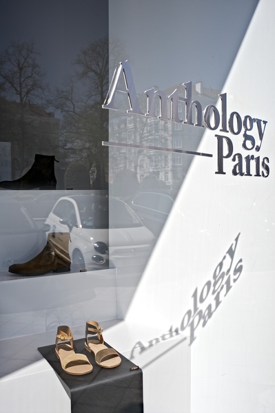 32-Anthology-Paris