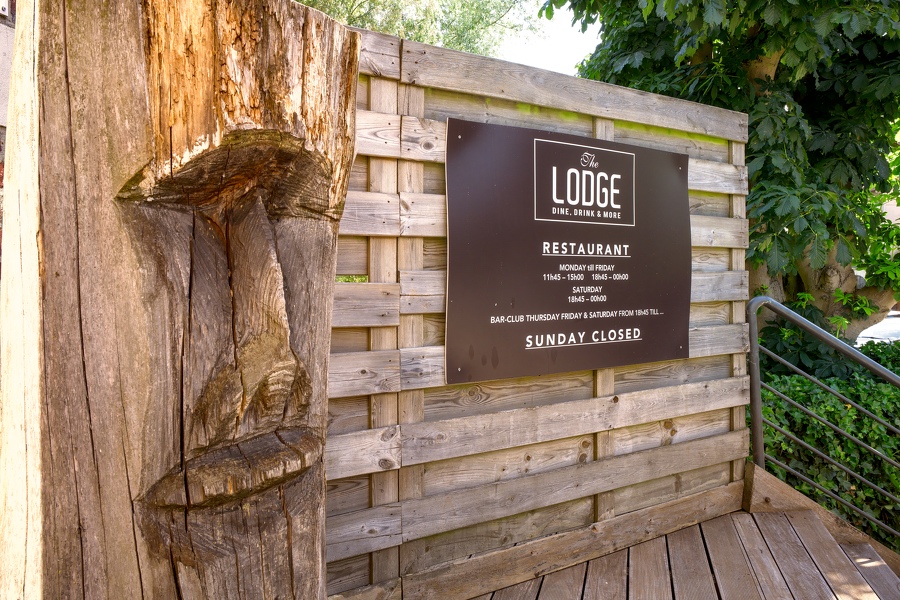 20-The-Lodge-restaurant-03-06-2020