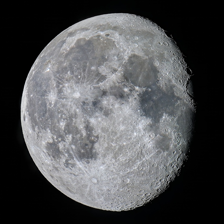 Lune-03-09-2023-Nikon-Z7-1680mm.jpg