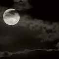 2020-04-08--21.04.13-Lune-nuages